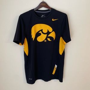 Iowa Hawkeyes Nike Dr-fit T-shirt